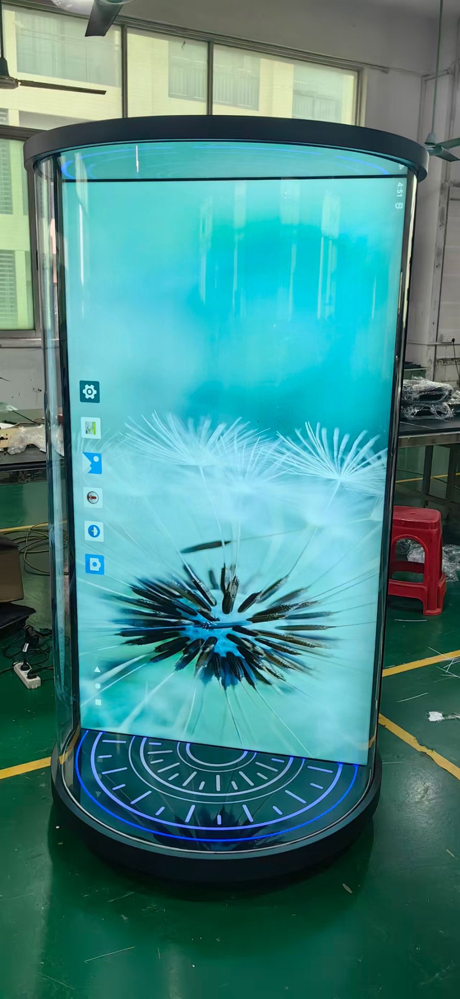 蓝速科技丨工艺到体验:75 寸圆柱形全息舱的立体呈现与部署方案(图1) 蓝速科技丨工艺到体验:75 寸圆柱形全息舱的立体呈现与部署方案(图1)